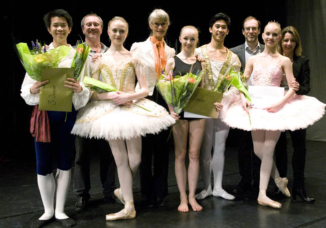 Finalisterna från Norge med sina lärare från Ballettskolen ved Den Norske Opera & Ballett och Kunsthögskolen. Foto Cristian Hillbom