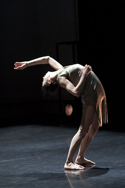 Ophélia på Moderna Dansteatern maj 2010. Fotograf Lesley Leslie-Spinks