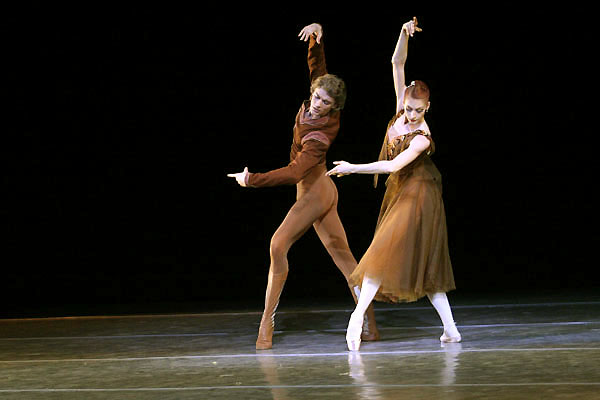 Jerome Robbins In the Night med Viktoria Terjosjkina and Yuri Smekalov. Photo Mariinsky Ballet