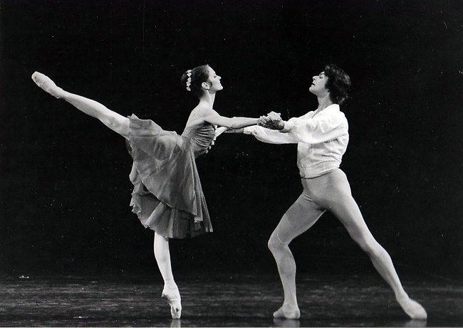 Ellen Kjellberg och Victor Rona i Allegro Brillante 1977 (kor: Balanchine). Foto Karsten Bundgaard