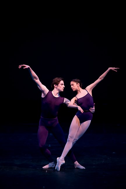 Steven Dryer and Beatrix Stix Brunell in Polyphonia. Photo Bill Cooper