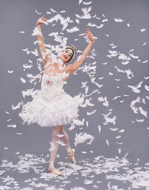 Les Ballet Trockadero de Monte Carlo. Den döende svanen. Foto Sascha Vaughan