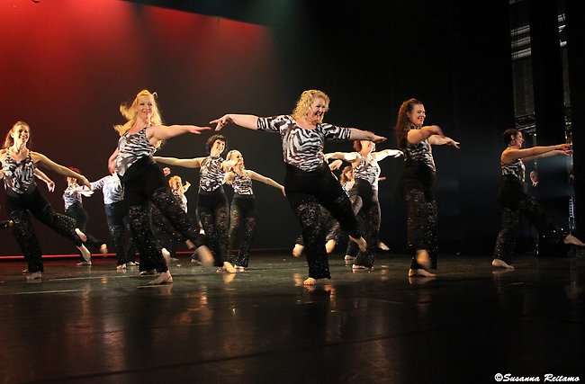 Helsinki Pro Dance 2017. Damgruppen Comeback från dansskolan Step Up. Foto Susanna Reitamk