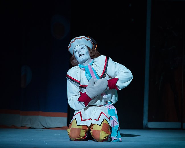 Dmitri Gruzdyev as as Petrushka. Photo Arnaud Stephenson