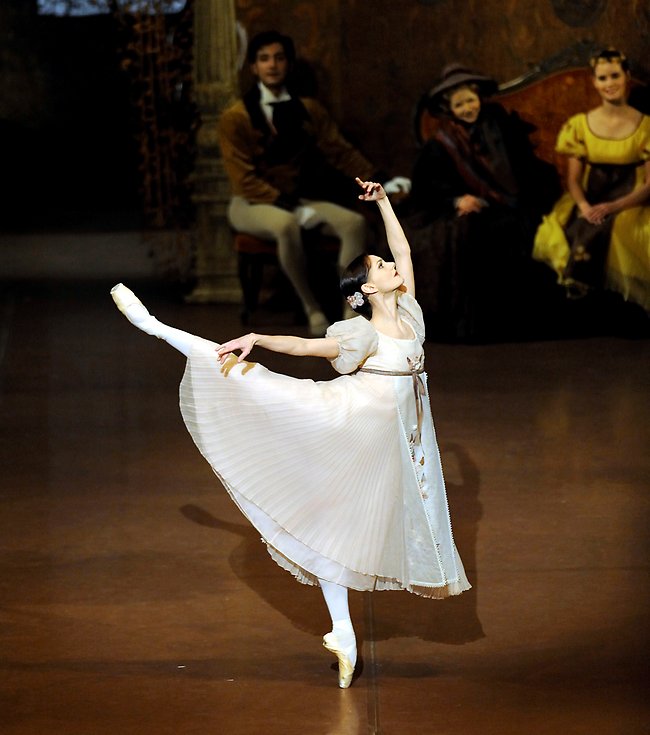 Maria Eichwald som Tatjana i Onegin. Foto © Stuttgart Ballet