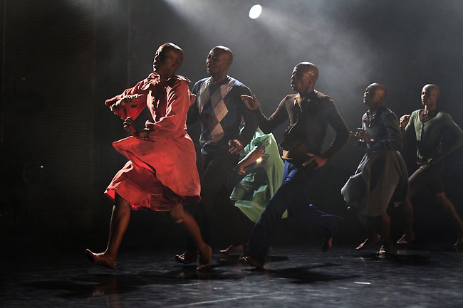 Mayhem med Vuyani Dance Theatre. Foto John Hogg